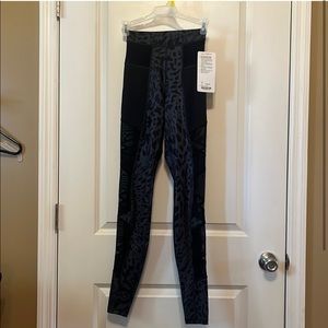 Lululemon size 4